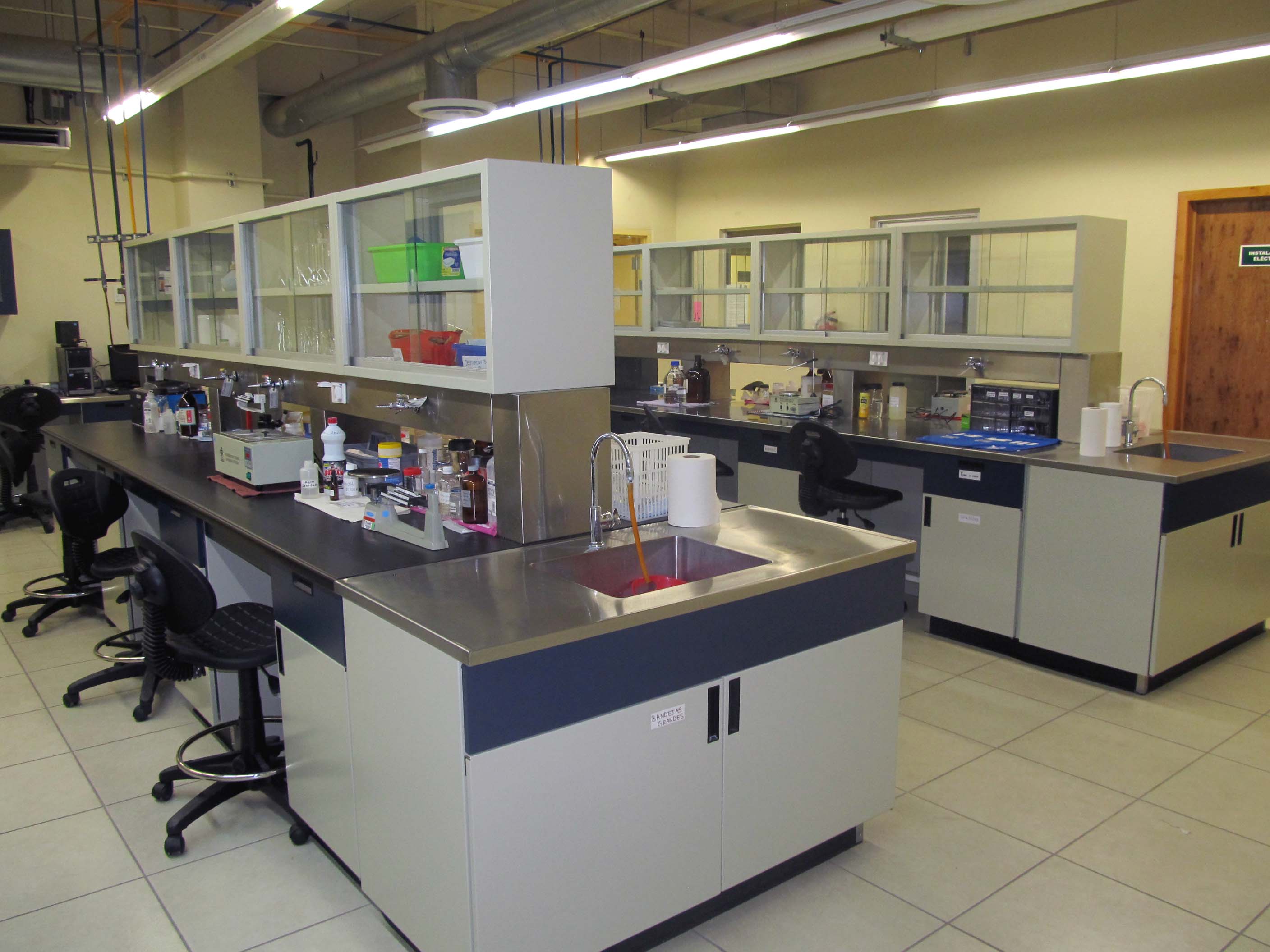 Nuevos Laboratorios de Físico-Química