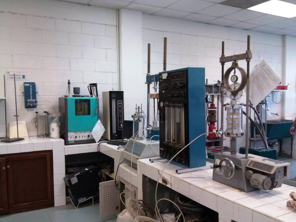 Laboratorio de Suelos y Pavimentos